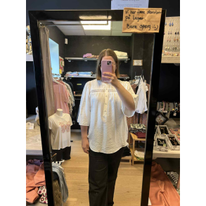 Luxzuz // One Two  - Carolanti Blouse - Creme