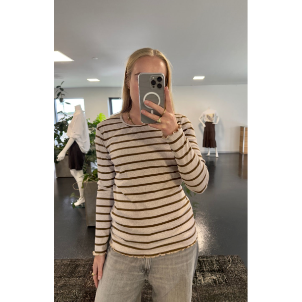 Luxzuz // One Two - Sigba T-shirt - Light Taupe